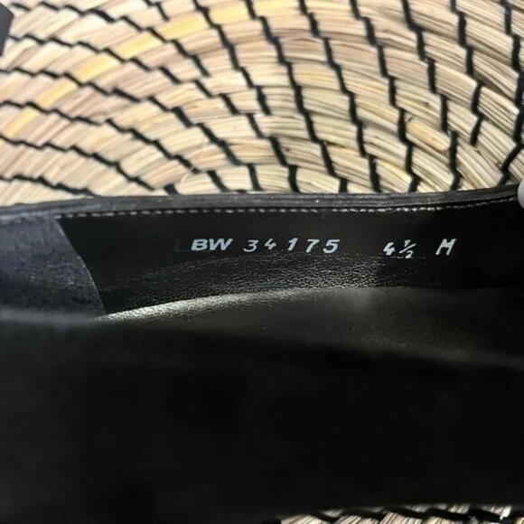 STUART WEITZMAN | dark chocolate brown suede pumps bow kitten heel - size US 4.5 - Picture 6 of 7